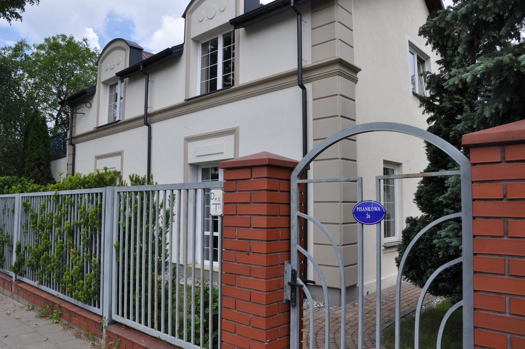 Be Well 3-Rooms Apartment With Parking And Garden Varsovie Extérieur photo