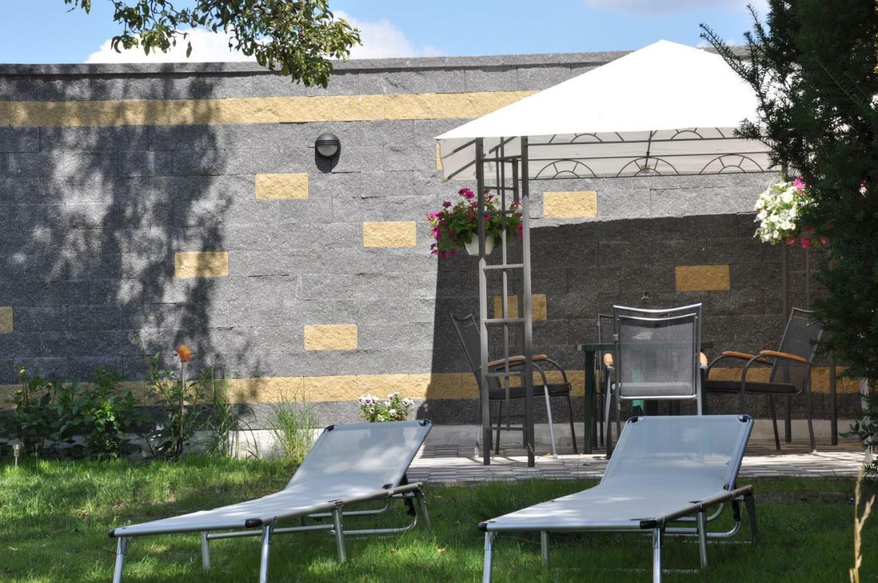 Be Well 3-Rooms Apartment With Parking And Garden Varsovie Extérieur photo