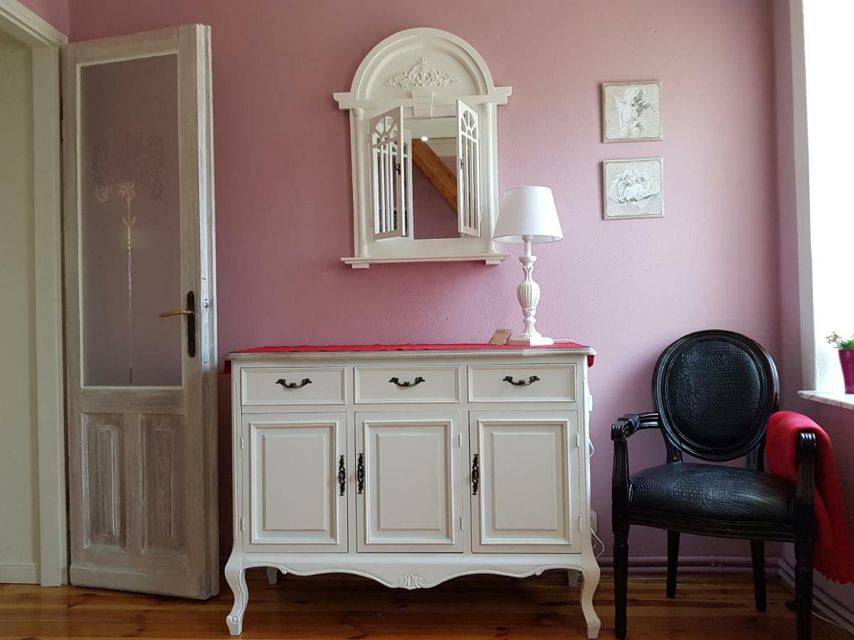 Be Well 3-Rooms Apartment With Parking And Garden Varsovie Extérieur photo
